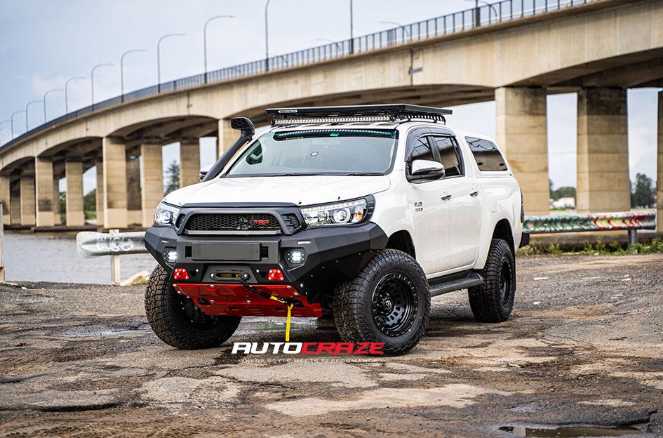 TOYOTA HILUX N80 4WD ZEPHYR MATTE BLACK